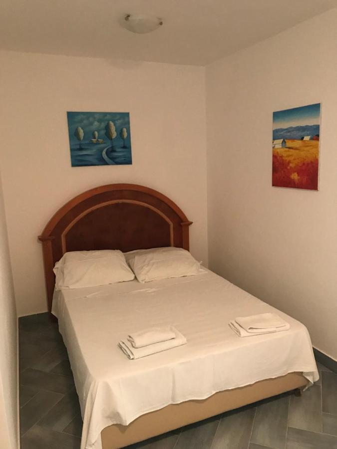 Rooms Laura Medulin Exterior foto